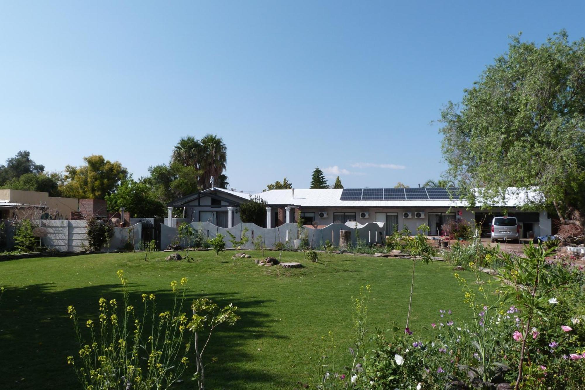 Hannah'S Haven Studio Deluxe - No Loadshedding Daire Beaufort West Dış mekan fotoğraf
