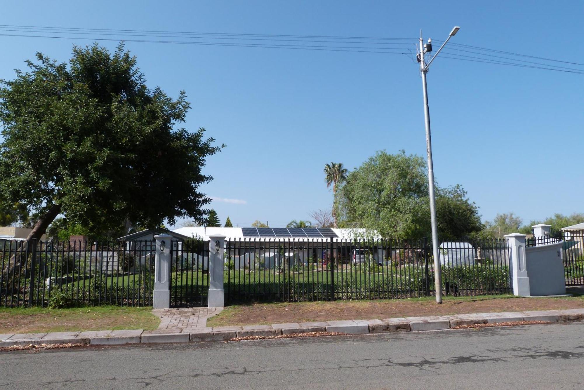 Hannah'S Haven Studio Deluxe - No Loadshedding Daire Beaufort West Dış mekan fotoğraf