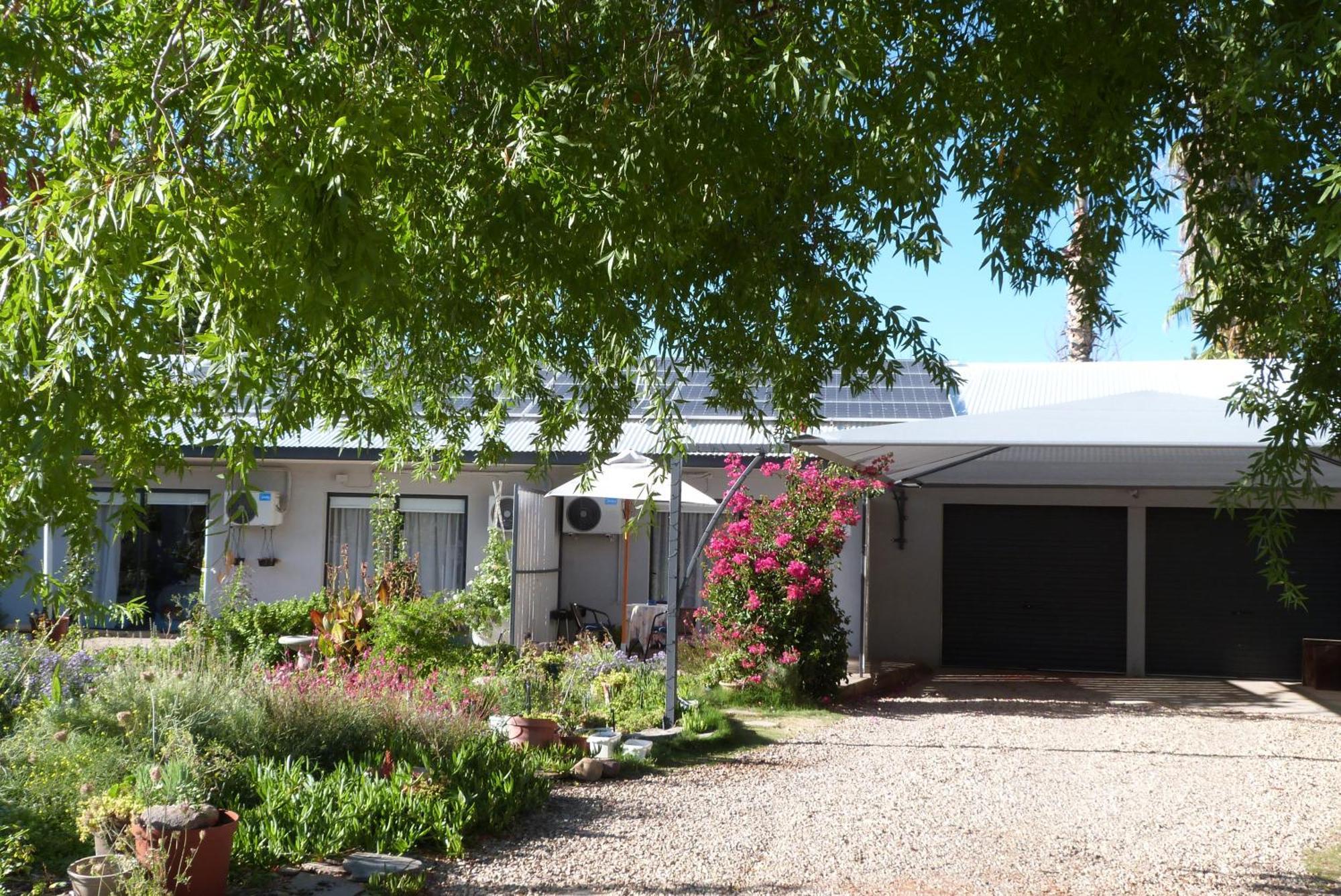 Hannah'S Haven Studio Deluxe - No Loadshedding Daire Beaufort West Dış mekan fotoğraf